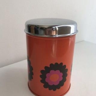 S6033 voorraadpot bloemmotief